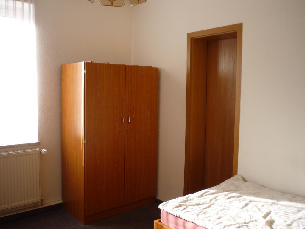 Gasthof & Pension Hause Halle  Pokoj fotografie